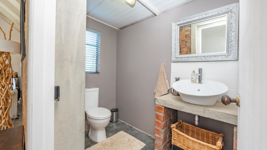 2 Bedroom Property for Sale in Napier Western Cape